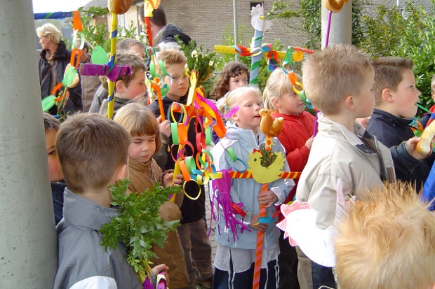 2004