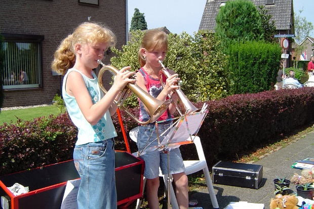 Zomerfeesten (kindermarkt, braderie, kermis) 23-07-2004