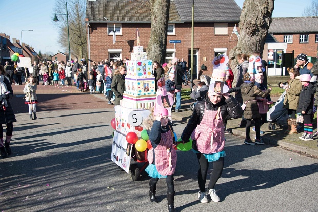 Kinderoptocht en Kriebelbal 13-02-2018