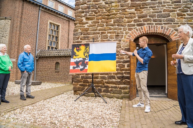 Onthulling Dorpsvlag 15-06-2024